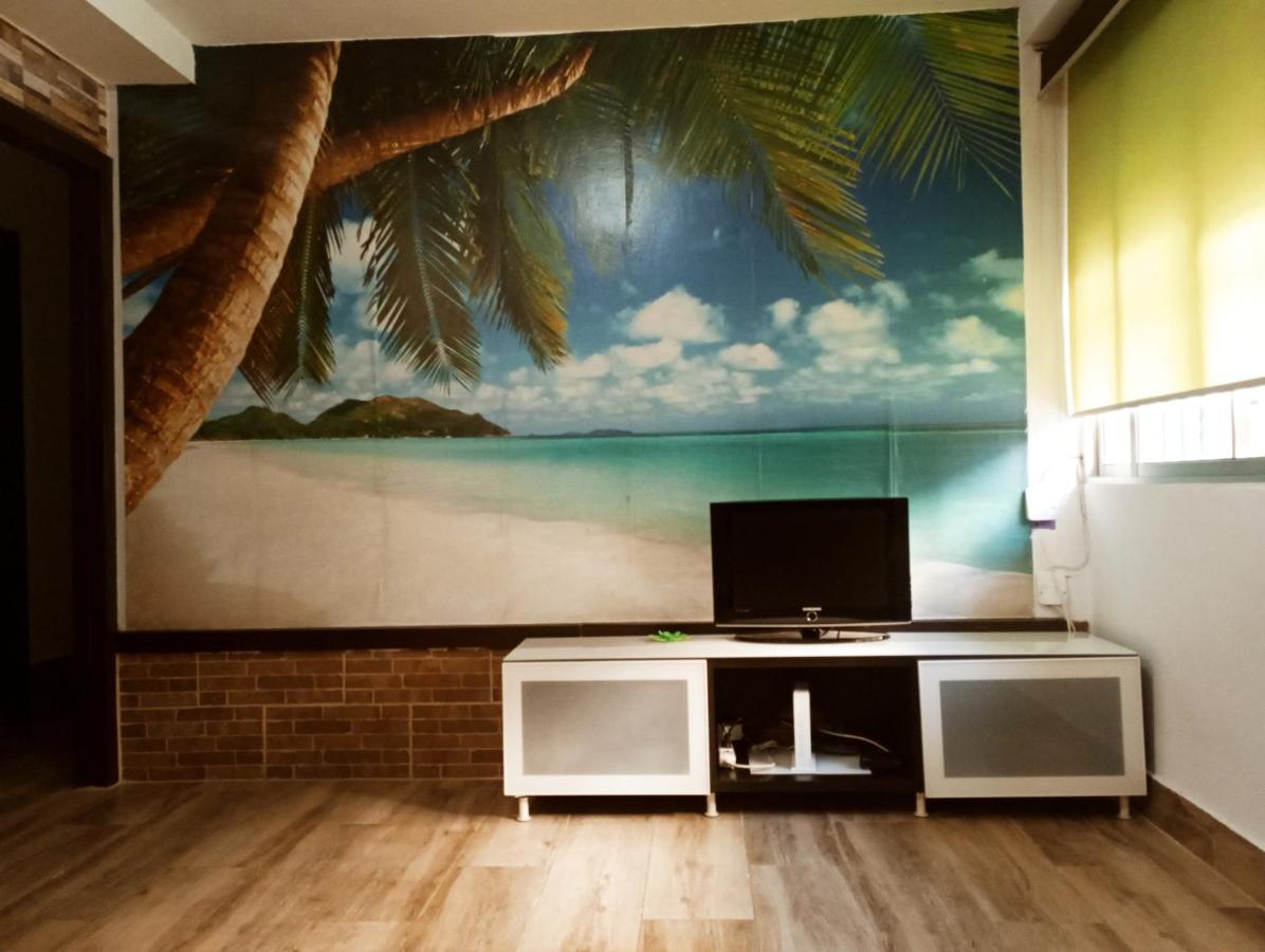 Precioso Apartamento 3 Habitaciones. Con Patio. Camas Exterior photo