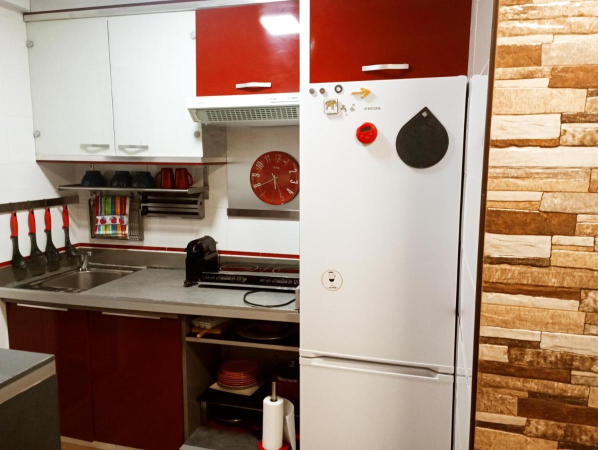 Precioso Apartamento 3 Habitaciones. Con Patio. Camas Exterior photo