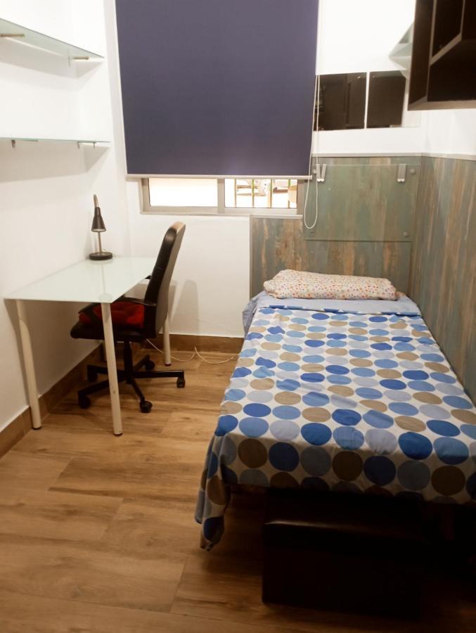 Precioso Apartamento 3 Habitaciones. Con Patio. Camas Exterior photo